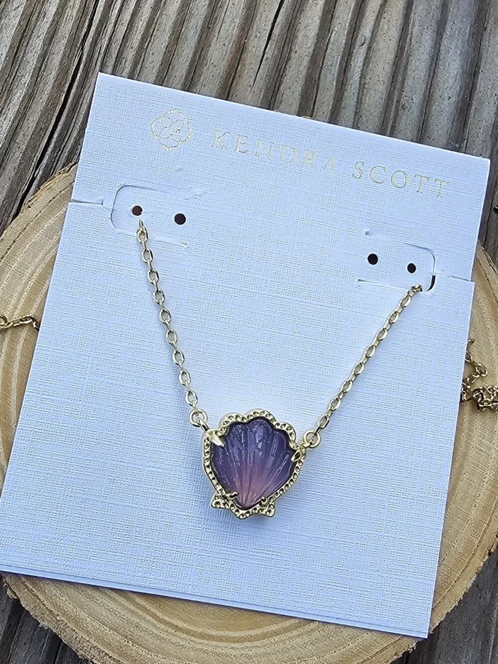 Kendra Scott Brynne Shell Necklace In Lavendar